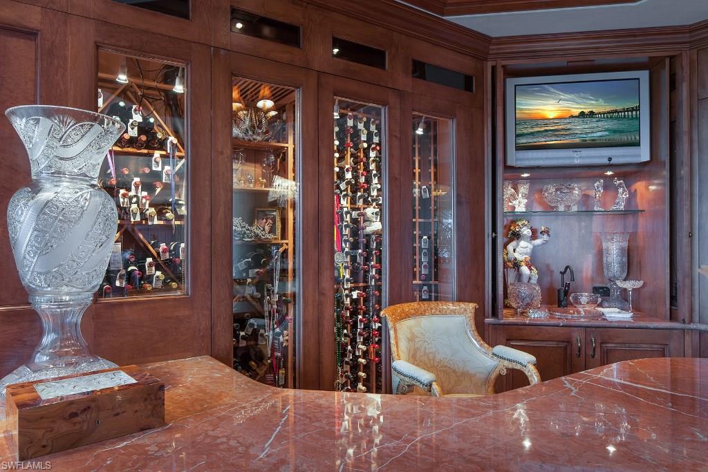 REGENT - Residential