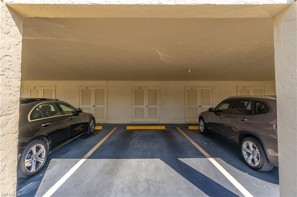 BOCA CIEGA MANOR - Residential