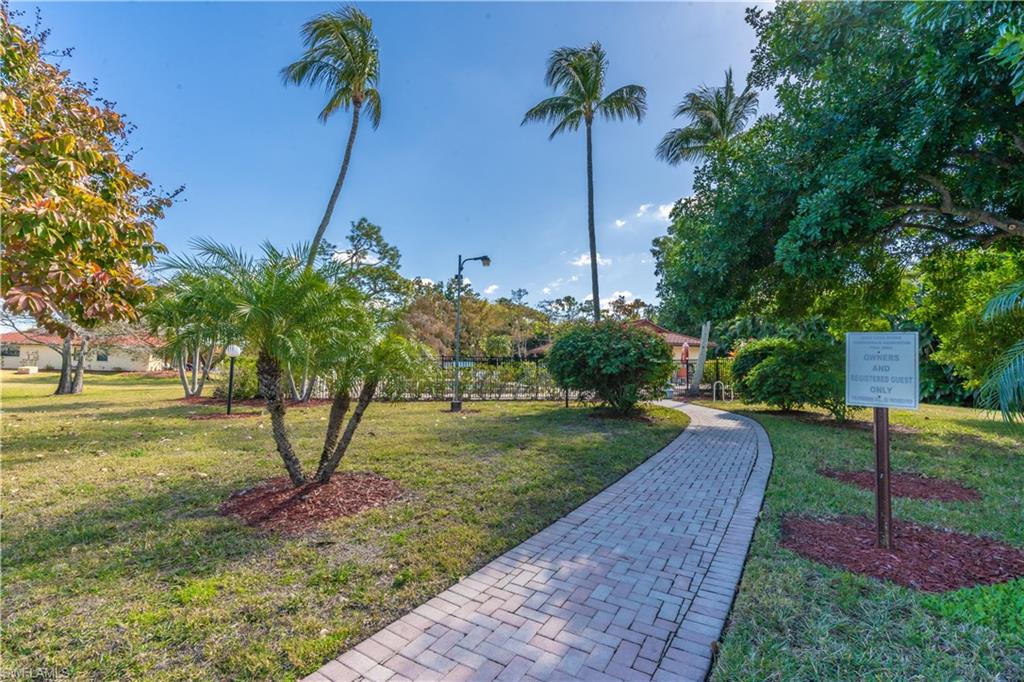 BOCA CIEGA MANOR - Residential