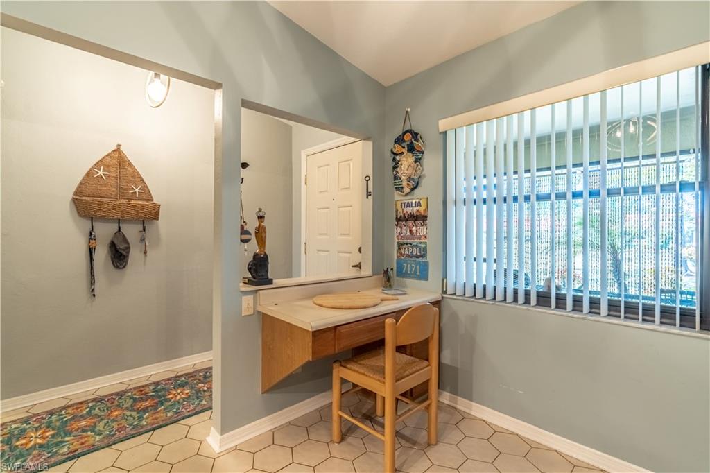 BOCA CIEGA MANOR - Residential