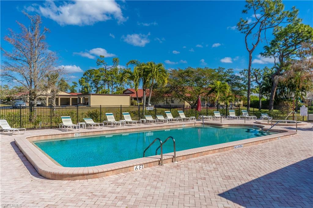 BOCA CIEGA MANOR - Residential
