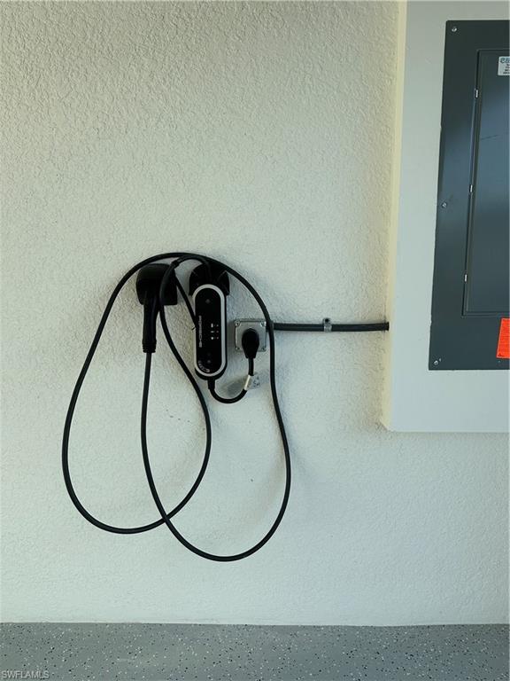 ISLES OF COLLIER PRESERVE - Residential Lease