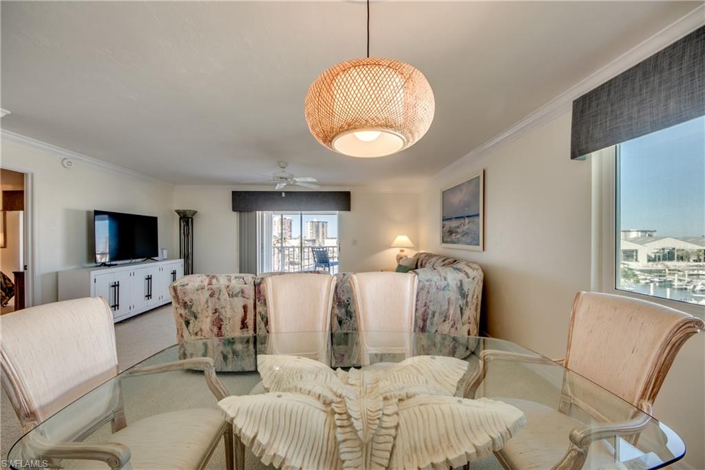 ROYAL PELICAN TOWNHOUSE - Residential