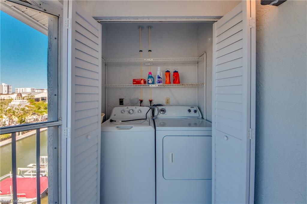 ROYAL PELICAN TOWNHOUSE - Residential