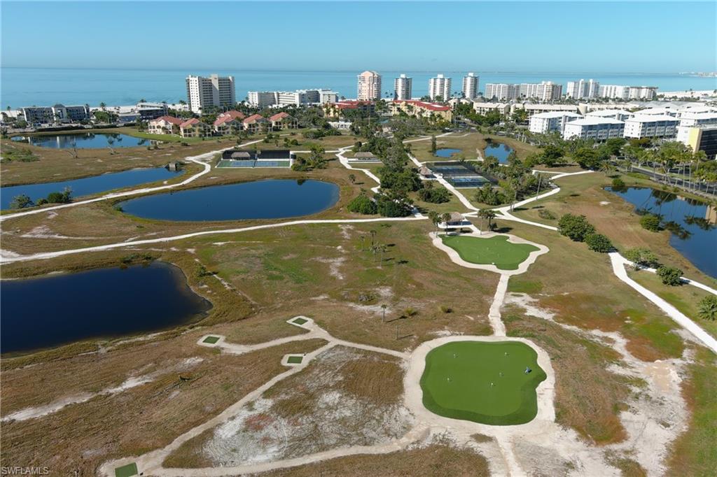 ROYAL PELICAN TOWNHOUSE - Residential