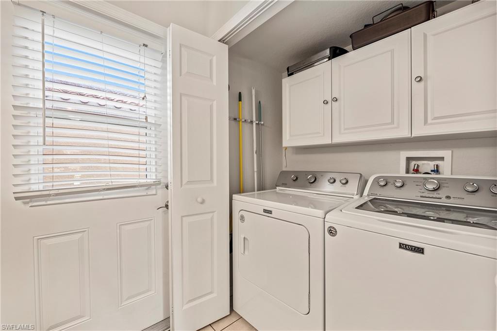 ROSEWOOD POINTE GARDEN - Residential Lease