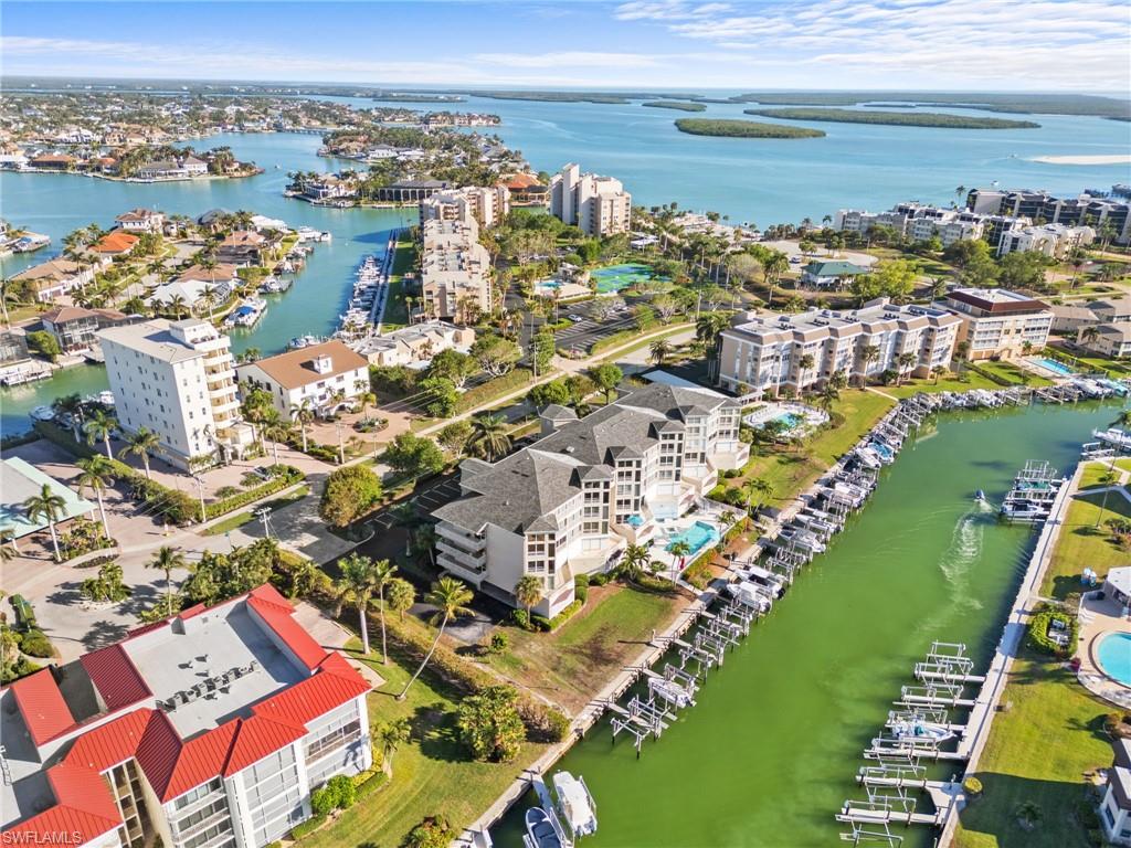 BOAT CLUB OF MARCO ISLAND - Residential