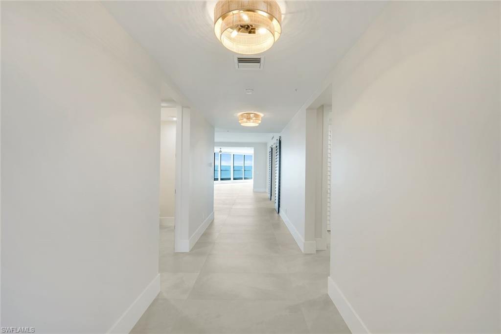 ROYAL MARCO POINT - Residential