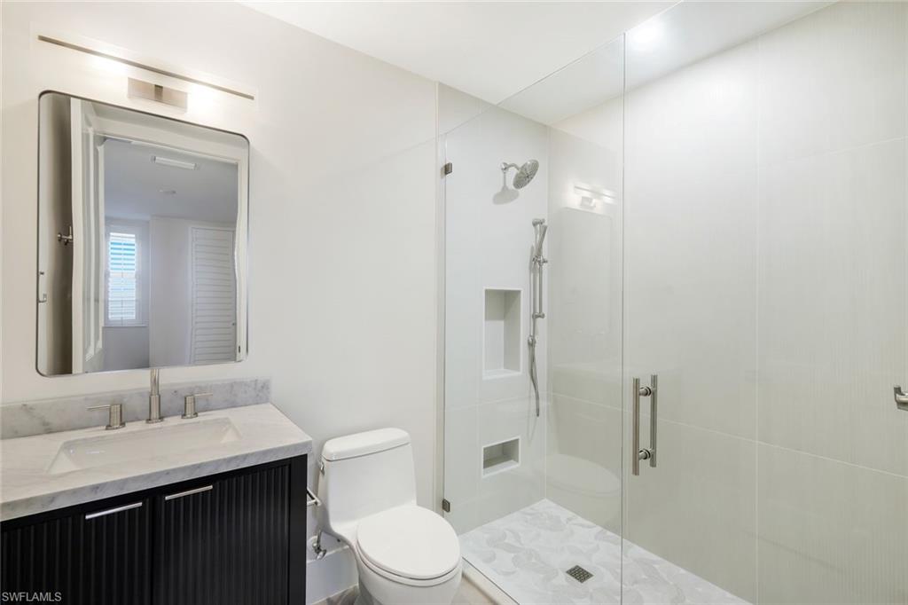 ROYAL MARCO POINT - Residential