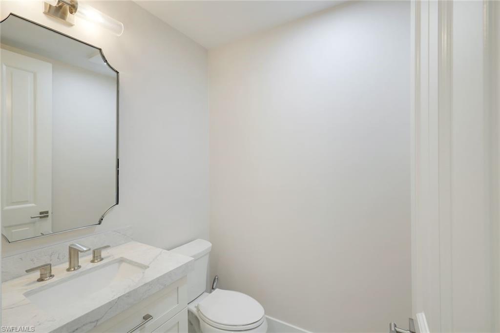 ROYAL MARCO POINT - Residential