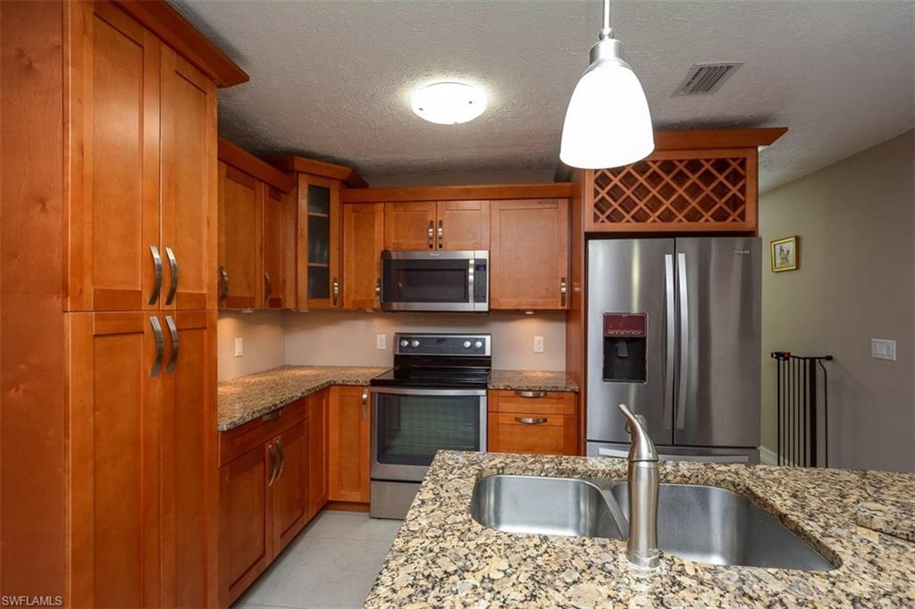 GOLDEN GATE CITY - Residential