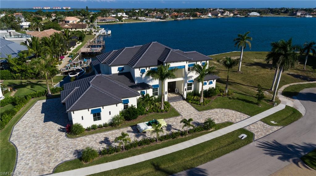 MARCO BEACH - Residential