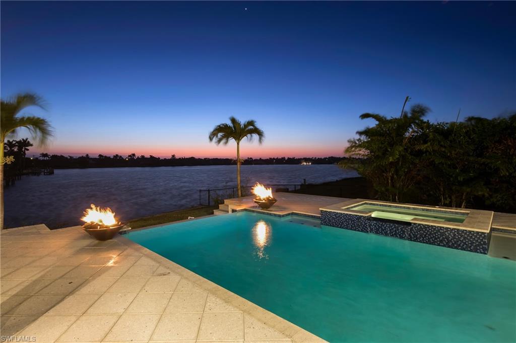 MARCO BEACH - Residential