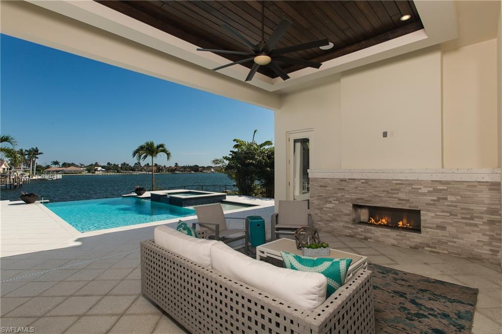 MARCO BEACH - Residential