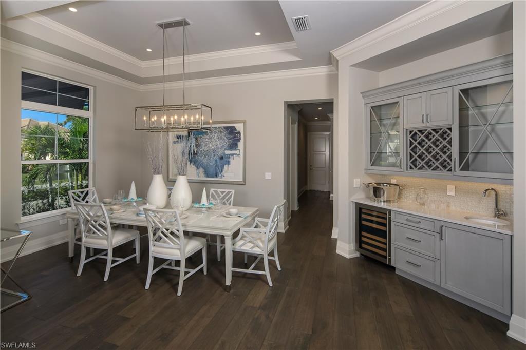 MARCO BEACH - Residential