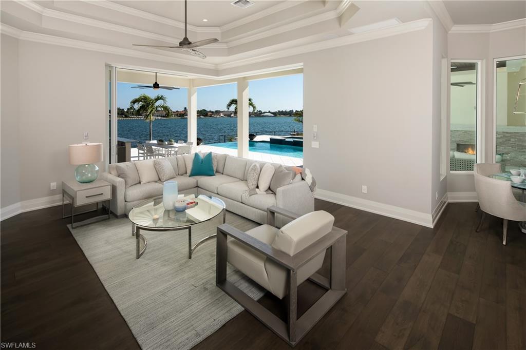 MARCO BEACH - Residential