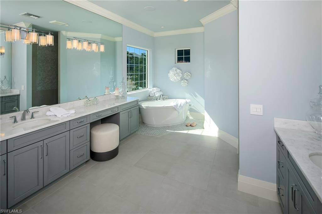 MARCO BEACH - Residential