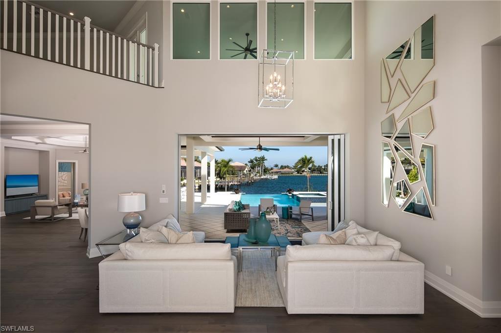 MARCO BEACH - Residential