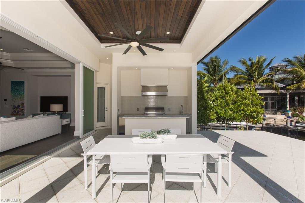 MARCO BEACH - Residential