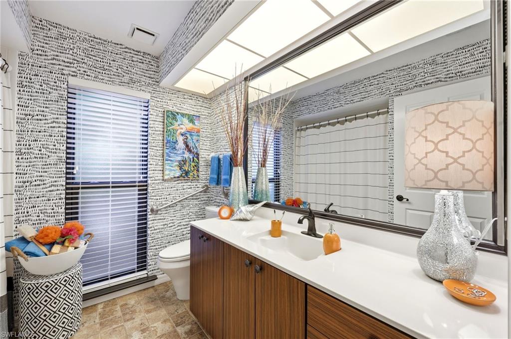 KINGS LAKE - Residential