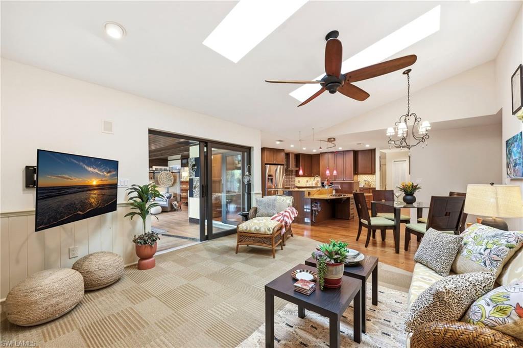 KINGS LAKE - Residential