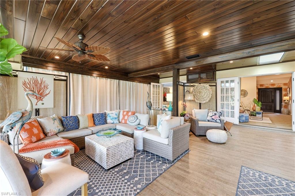 KINGS LAKE - Residential