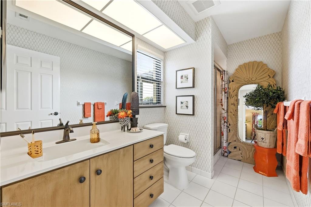 KINGS LAKE - Residential