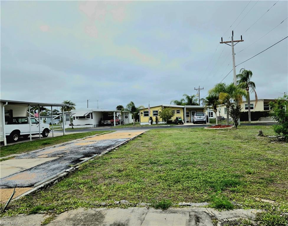 LAZY DAYS MOBILE VILLAGE - Land