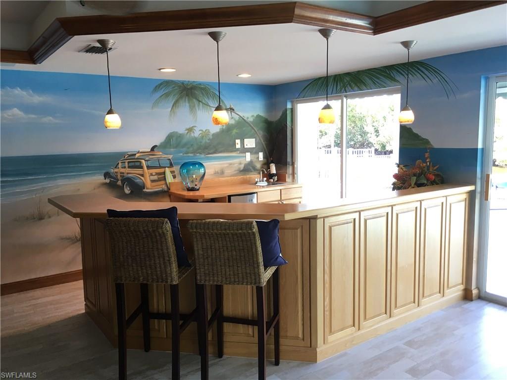 MARCO BEACH - Residential