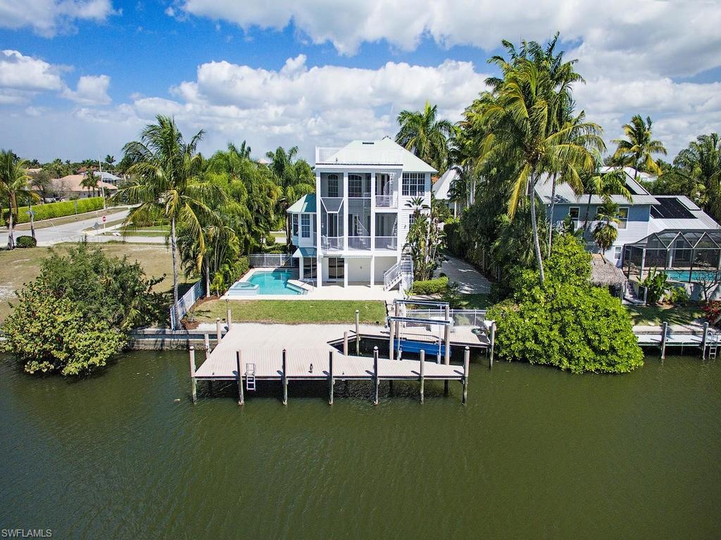 MARCO BEACH - Residential