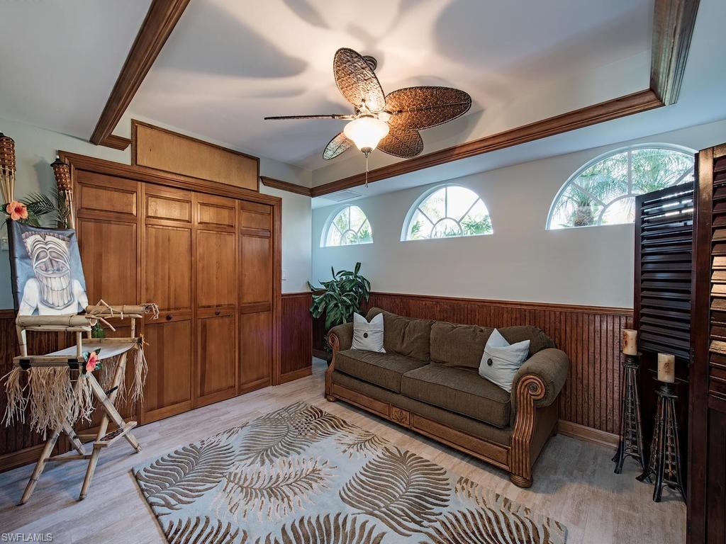 MARCO BEACH - Residential