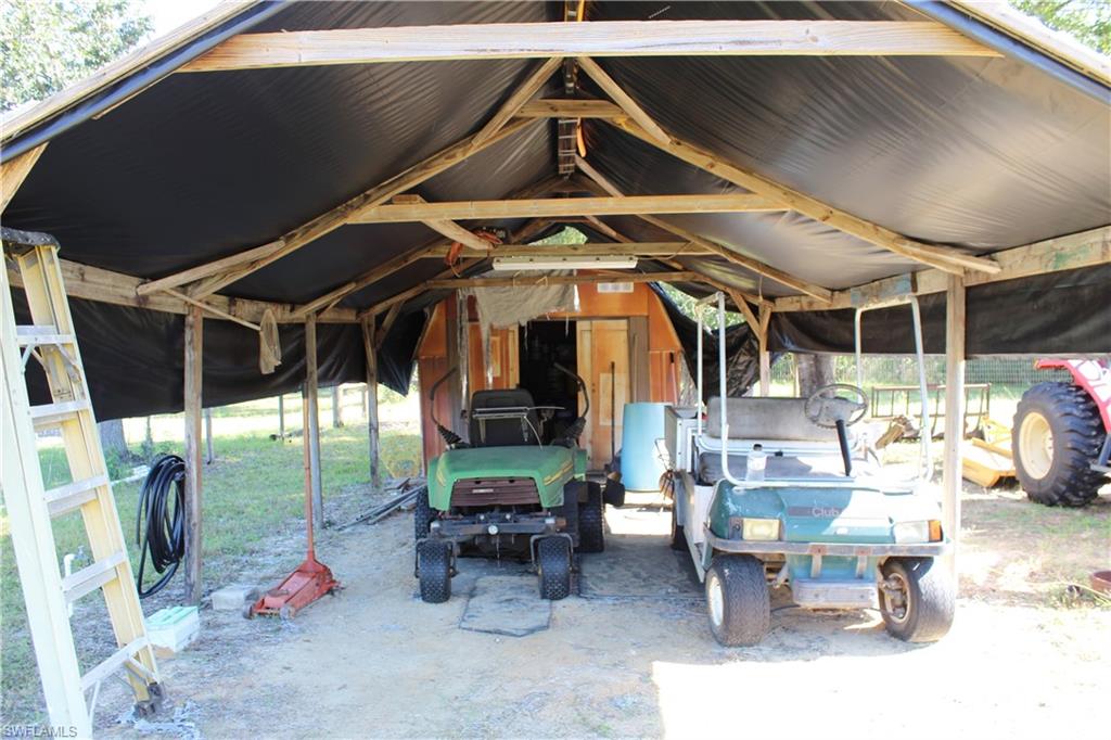 ACREAGE - Residential