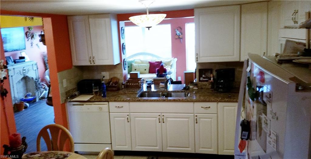 STRATFORD PLACE CONDO - Residential