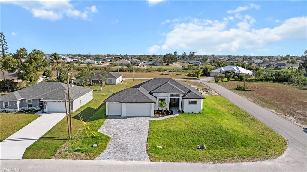 CAPE CORAL - Residential