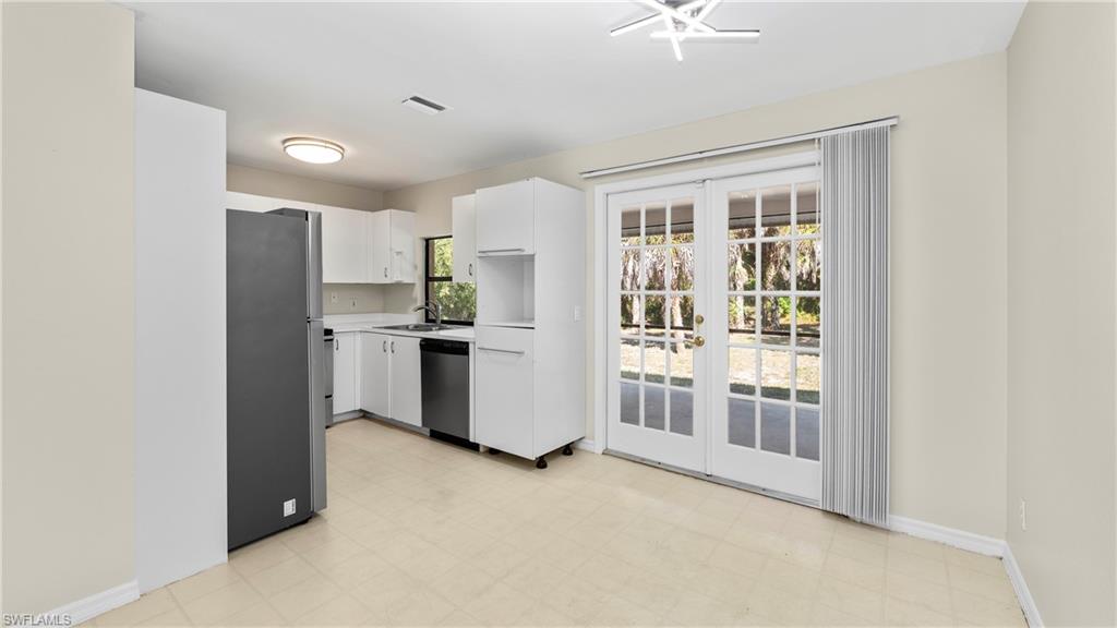 GOLDEN GATE ESTATES - Residential Lease