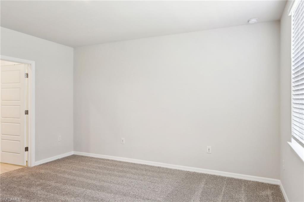 CRESCENT LAKES - Residential