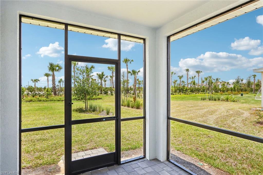 CRESCENT LAKES - Residential