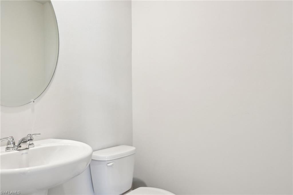 CRESCENT LAKES - Residential