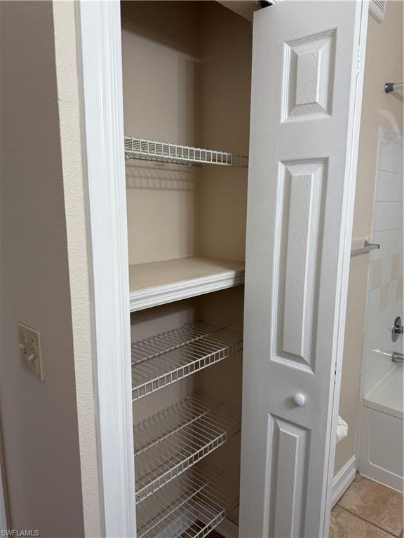 TERRACE - Residential Lease