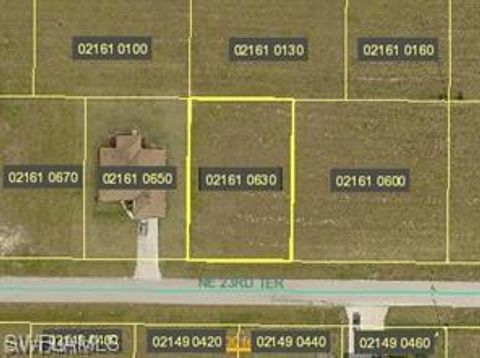 913 NE 23rd TER CAPE CORAL FL 33909