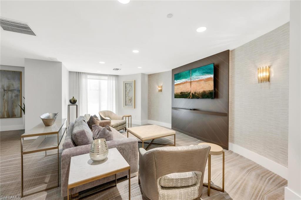 REMINGTON AT BAY COLONY - Residential