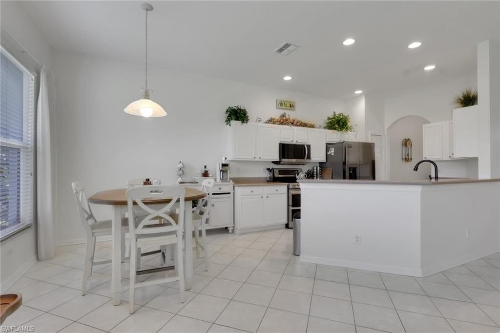 1224 Chelmsford CT