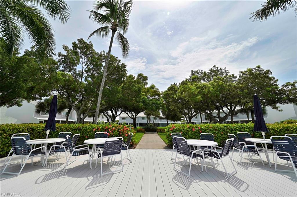 BOARDWALK CAPER - Residential