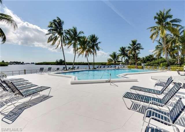 BOARDWALK CAPER - Residential