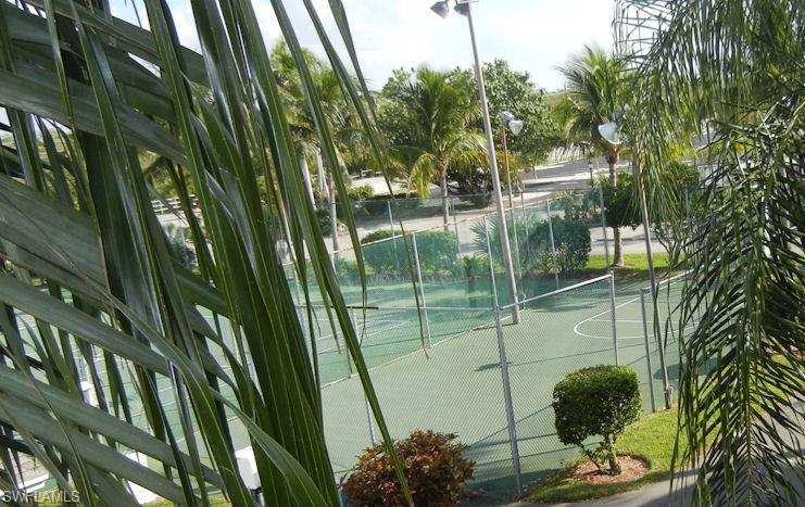 BOARDWALK CAPER - Residential