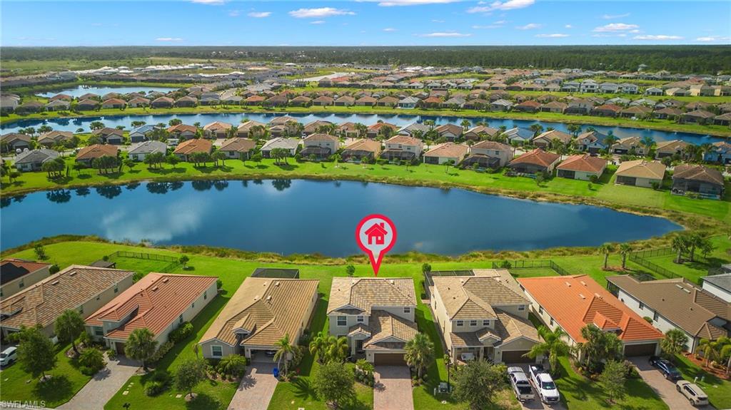 HAMPTON LAKES - Residential