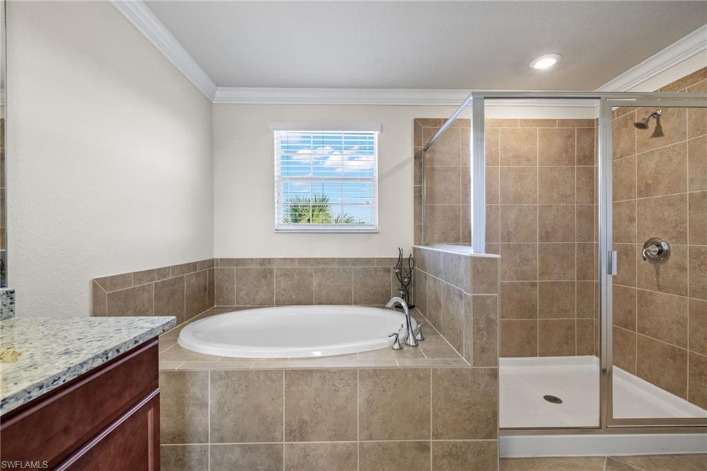 HAMPTON LAKES - Residential