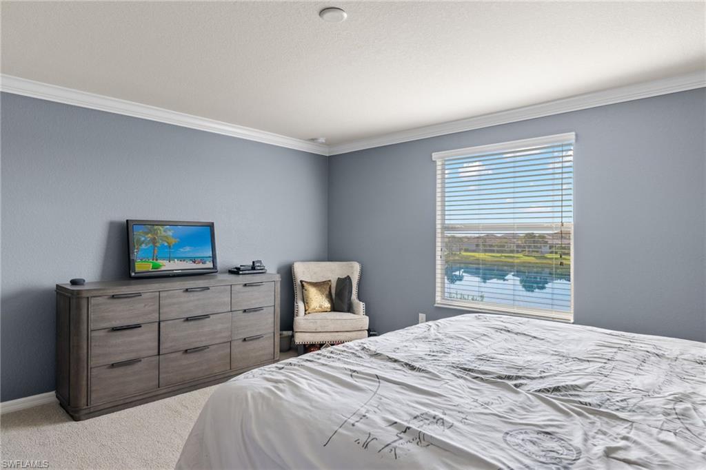 HAMPTON LAKES - Residential