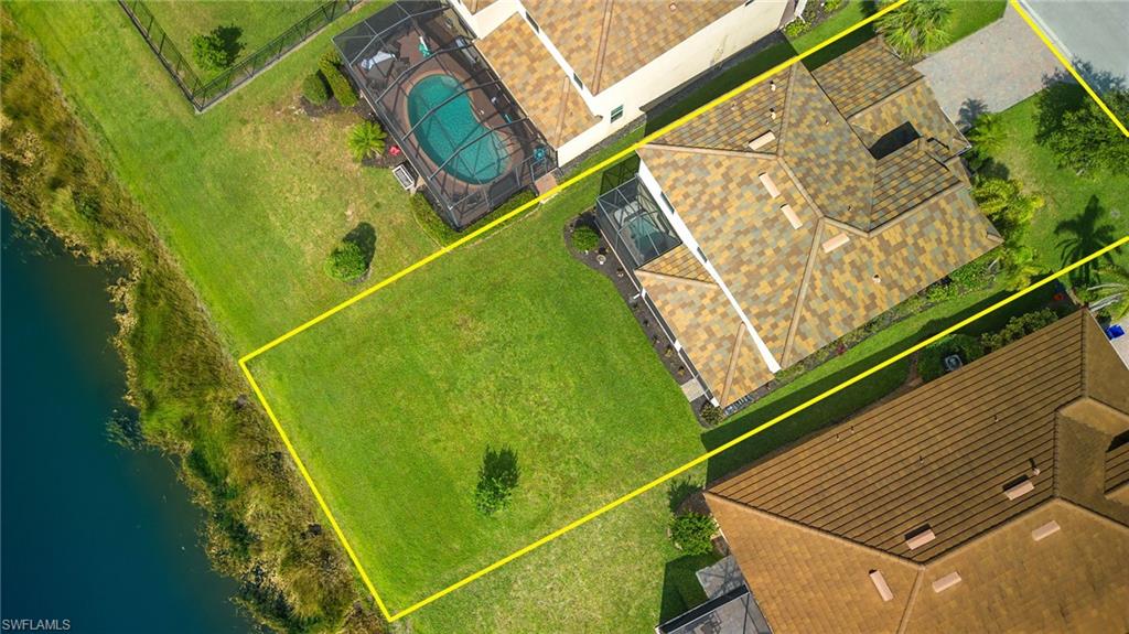 HAMPTON LAKES - Residential