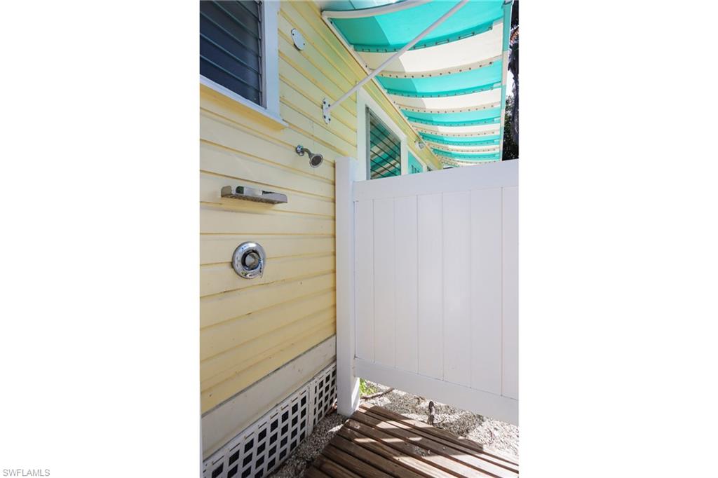 OLDE NAPLES - Residential Lease